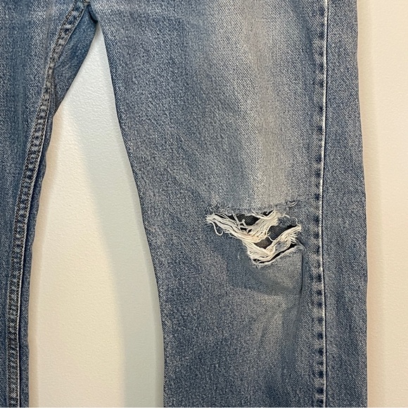 Levi's 505 Regular Fit Jeans Mens 33x32 Blue Denim Straight Med Wash DISTRESSED - Picture 4 of 7